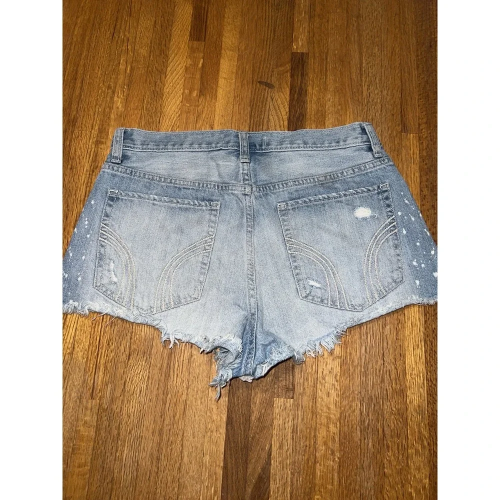Hollister Women 7 Waist 28 Light Blue Denim Cutoff Distressed Frayed Hem Shorts‎